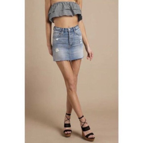 Boyish Skirt 25 Denim Mini Corey Dont Look Now Wash Revolve Distressed - Picture 2 of 14